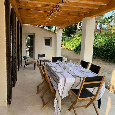 Maison Climatisee Avec Grand Jardin - 10 Min A Pied Du Brusc Et De Sa * Six-Fours-les-Plages